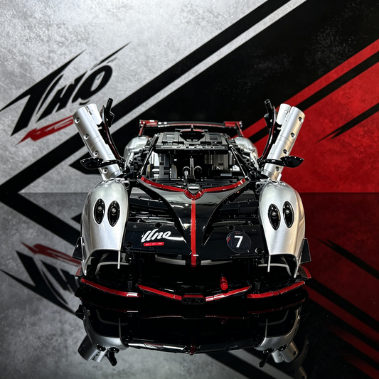Windsor Gear Pagani Huayra R Silver Black Red Livery 3300PCS Finished Building Blocks